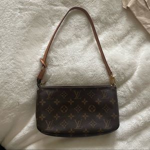 Louis Vuitton Pochette
